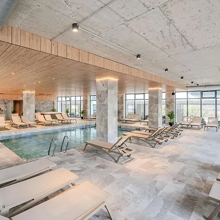 Onyx In Odyssey Spa&pool-parking *