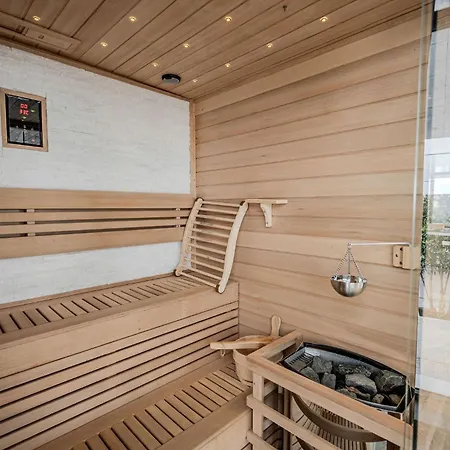 Onyx In Odyssey Spa&pool-parking * Mamaia