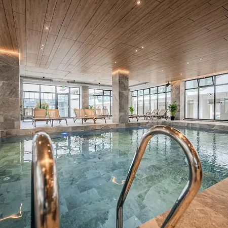 Onyx In Odyssey Spa&pool-parking